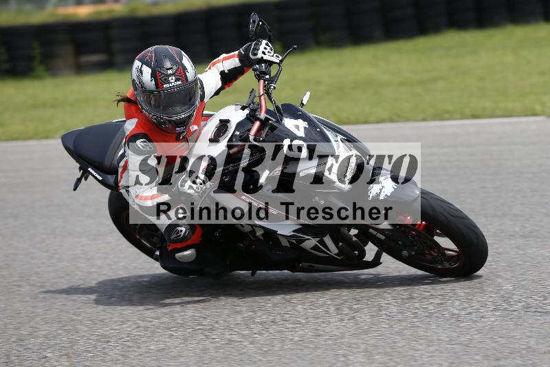 /Archiv-2024/29 12.06.2024 MOTO.CH Track Day ADR/Gruppe blau/64